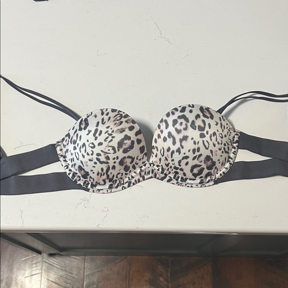 Leopard Print Women's Bra with removable straps
